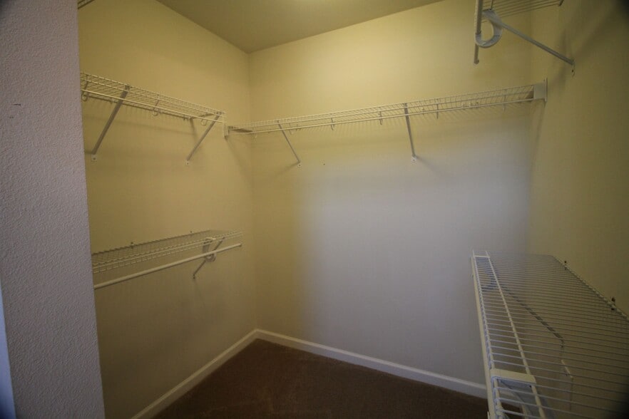 Building Photo - 3721 202nd Pl E