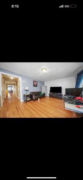 Building Photo - 2859 N Lotus Ave