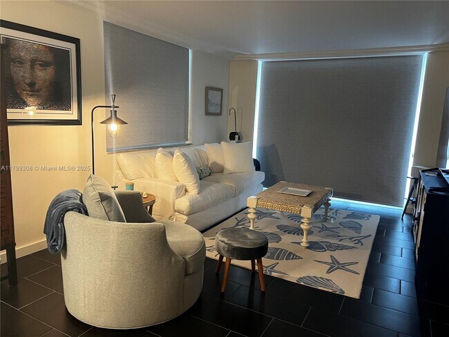 Building Photo - 2840 S Ocean Blvd