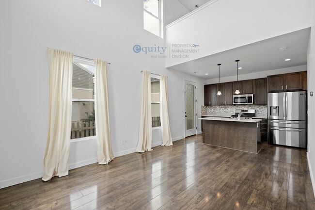 Building Photo - 10539 Liv Way