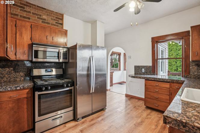 Main Kitchen - 8921 SE Washington St