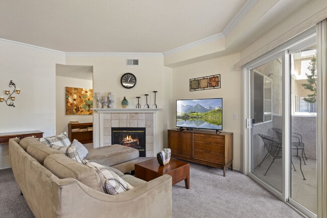 Building Photo - First-Floor Condo in Stratmoor Hills