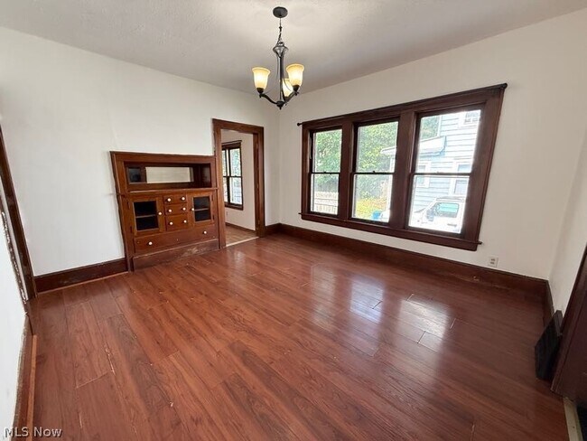 Building Photo - 1504 Preston Ave
