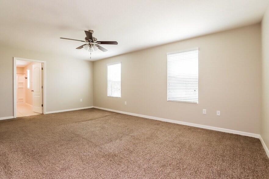 Building Photo - 4011 Bramblewood Loop