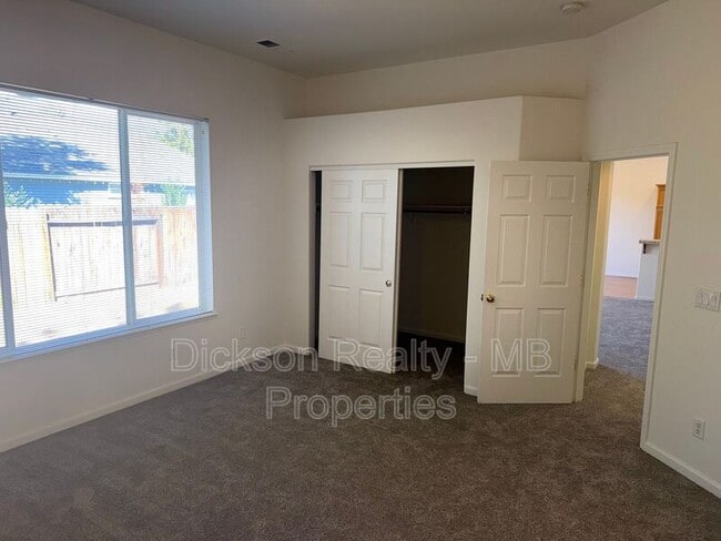 Building Photo - 155 Sagebrook Dr