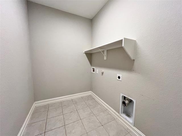 Building Photo - 3620 Venetian Ct