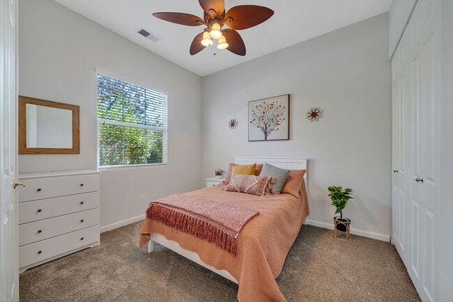 Building Photo - 10577 Eagle Falls Way