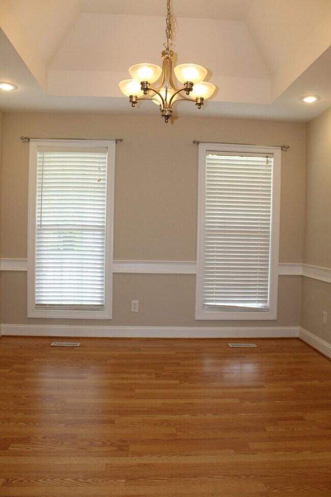 Building Photo - 500 Johnson Branch Rd