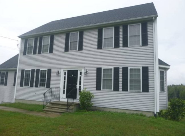 Primary Photo - 51 Bond Rd