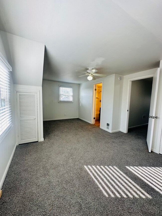 Building Photo - Spacious and stylish home in a prime Louisville location!