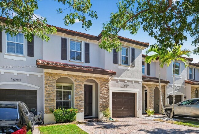 Building Photo - 14747 SW 25th Ln