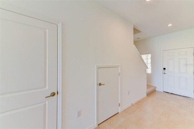 Building Photo - 5744 Haven Ter