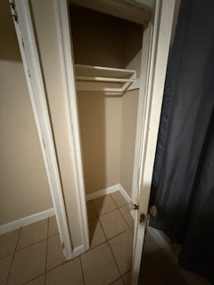 Building Photo - 330 Kenwood Ave