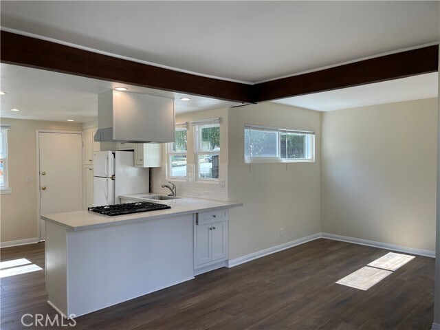 Building Photo - 15 E Mira Monte Ave