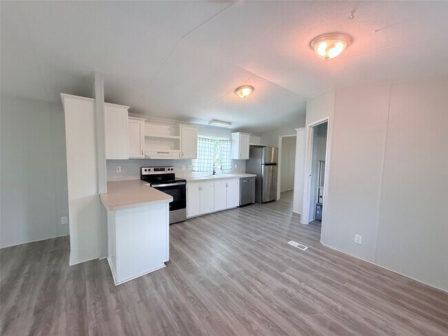 Building Photo - 12738 Pecan Tree Ct