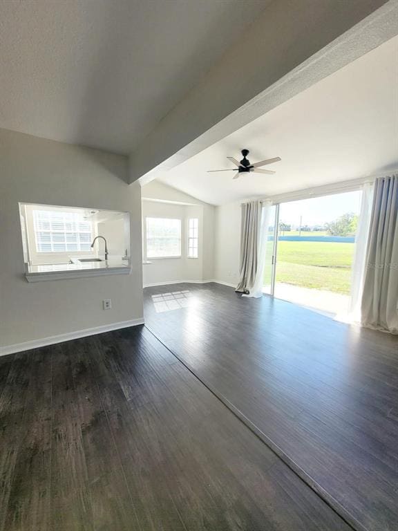 Building Photo - 233 Coco Plum Dr