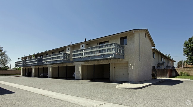 Building Photo - Mountainview Apartments