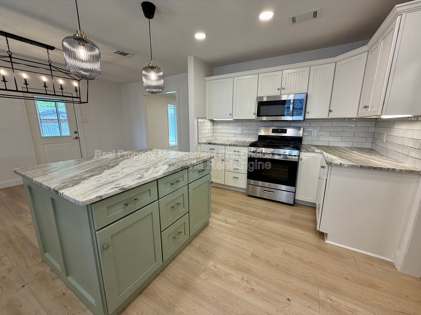 Building Photo - 10107 Old Mill Rd