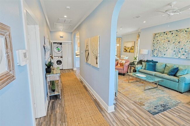 Building Photo - 2610 Ave Q 1/2