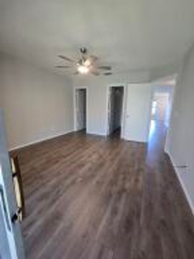 Building Photo - 2 Bed 2 Bath $1700 Rental 55+ in Vista St ...