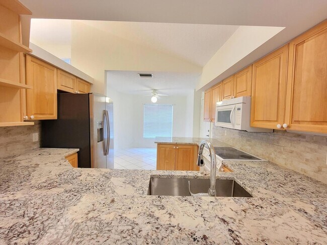 Building Photo - 3041 Casa Rio Ct