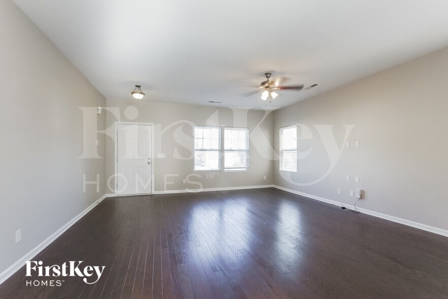 Building Photo - 519 Rook Rd