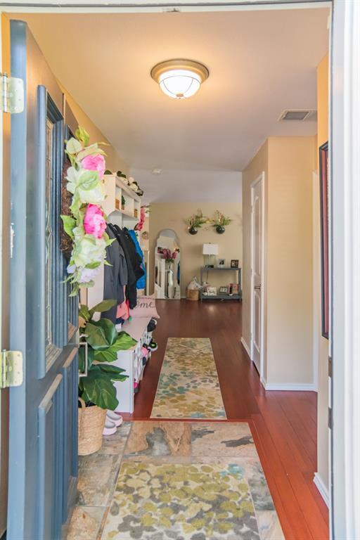 Building Photo - 1117 Del Roy Dr