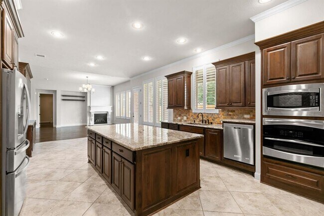 Building Photo - 18900 N Bee Cave Springs Cir