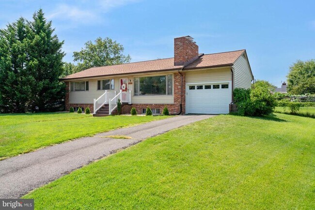 Building Photo - 3908 Melvern Pl