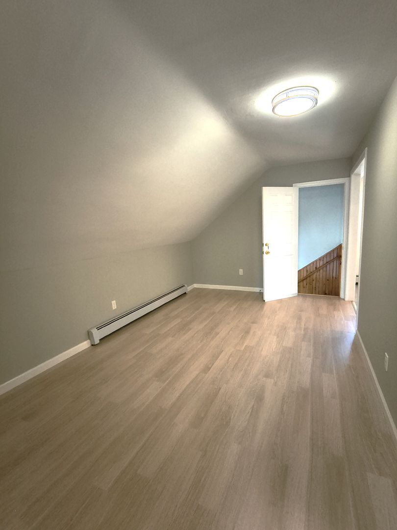 Building Photo - 26 Main St