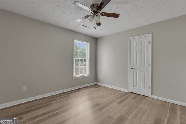 Building Photo - 116 Crofts Corner