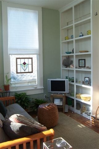 Living area right - 5940 Laurel St