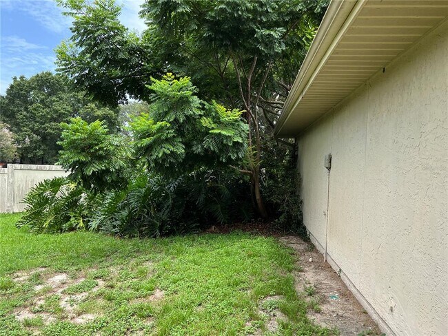 Building Photo - 8318 Sugarmill St