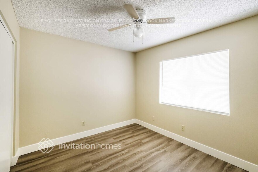 Building Photo - 9503 W Las Palmaritas Dr