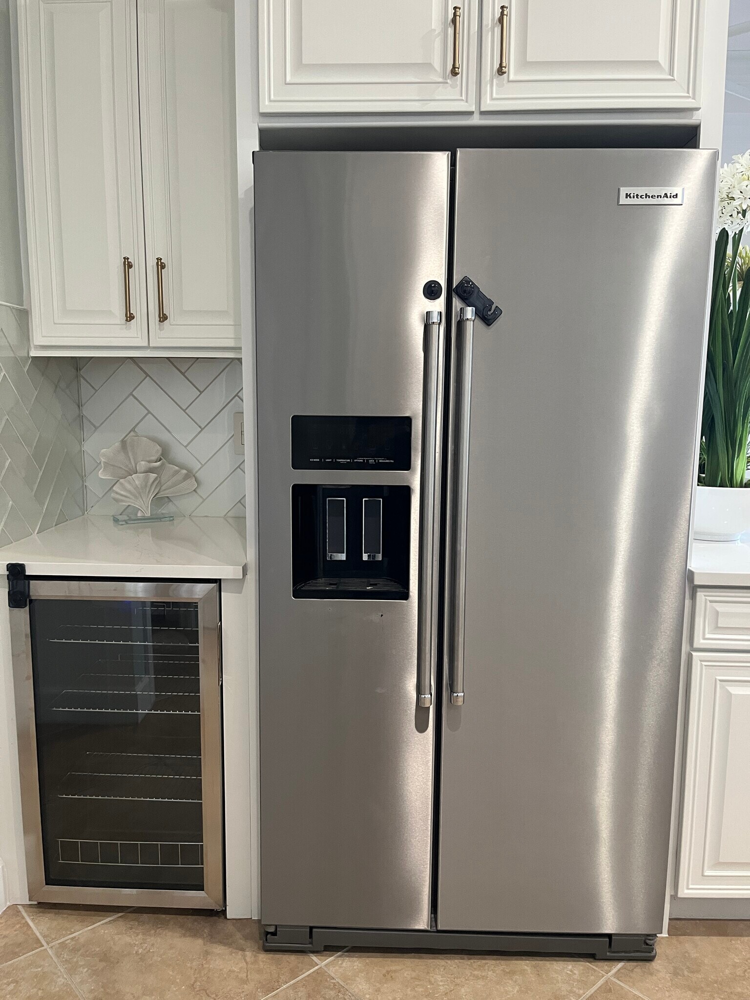 Wine Cooler - 7877 Clemson St