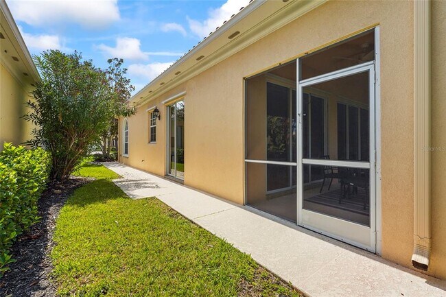 Building Photo - 7716 Uliva Way