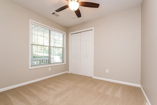 Building Photo - 7245 Carter Ct