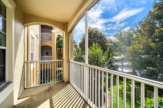 Building Photo - 2484 San Tecla St
