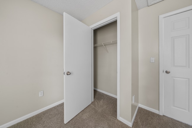 Building Photo - 2420 Hill St