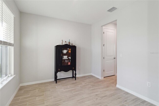 Building Photo - 5660 Blue Reef Pl