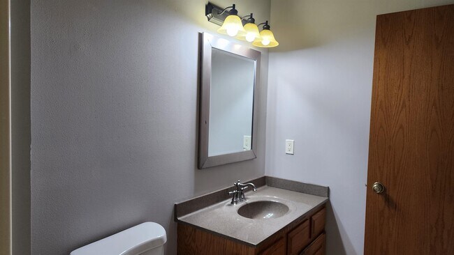 Building Photo - 5153 Oak Valley Dr