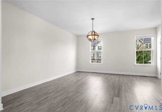 Building Photo - 341 Crofton Village Terrace