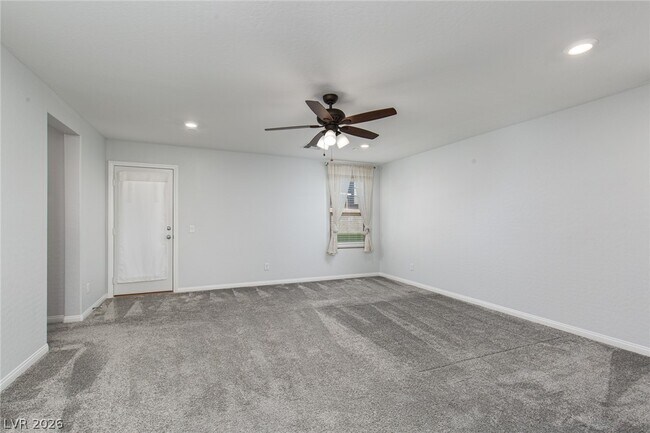 Building Photo - 12586 Huckleberry Oak Ave