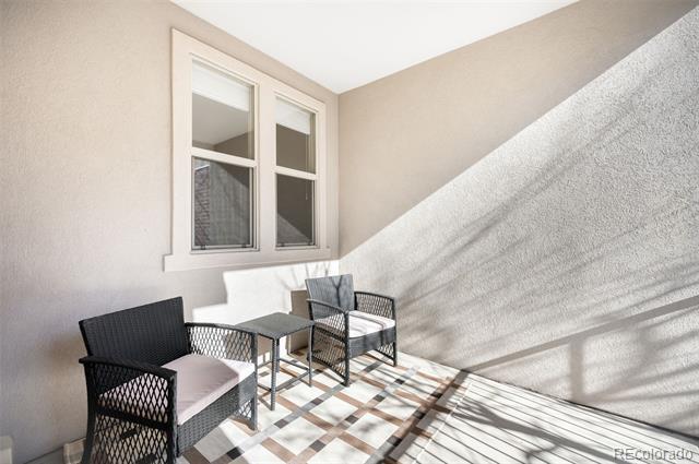 Building Photo - 13543 E Longview Ave