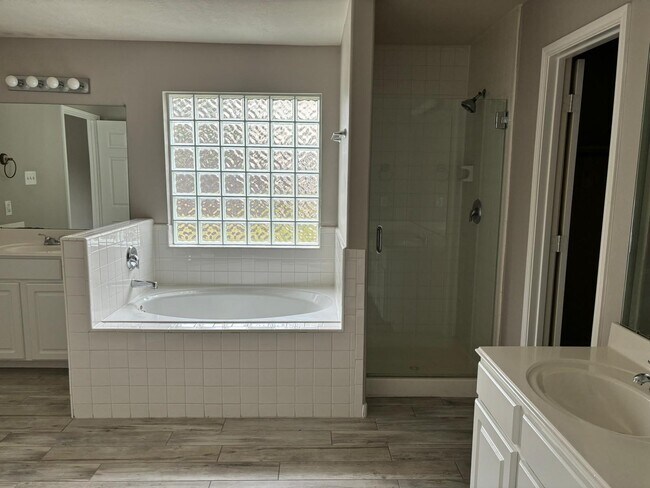 Building Photo - 2306 Slate Ridge Ln