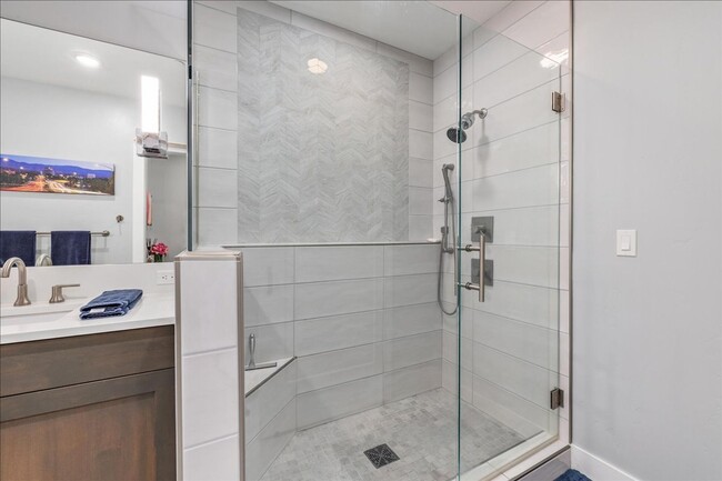 Building Photo - COME HOME TO REFINED DOWNTOWN LUXURY CONDO...