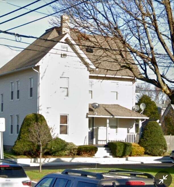 Building Photo - 35 Cove Ave