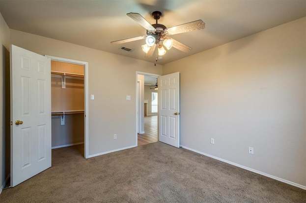 Building Photo - 706 Lakeview Dr
