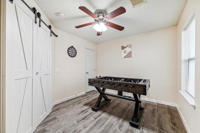 Building Photo - 21122 Barker Canyon Ln