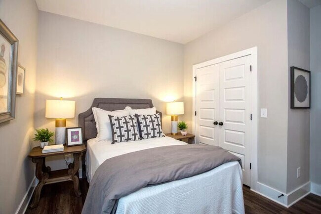 Building Photo - 4025 Ashley Dr